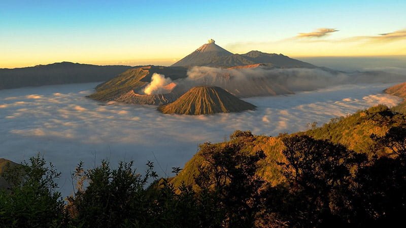 Gunung Paling Farovit di Indonesia